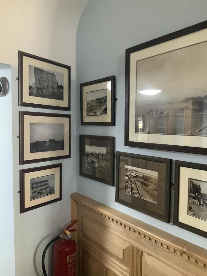 Marina Metro Hotel Saint Helier ภายนอก รูปภาพ
