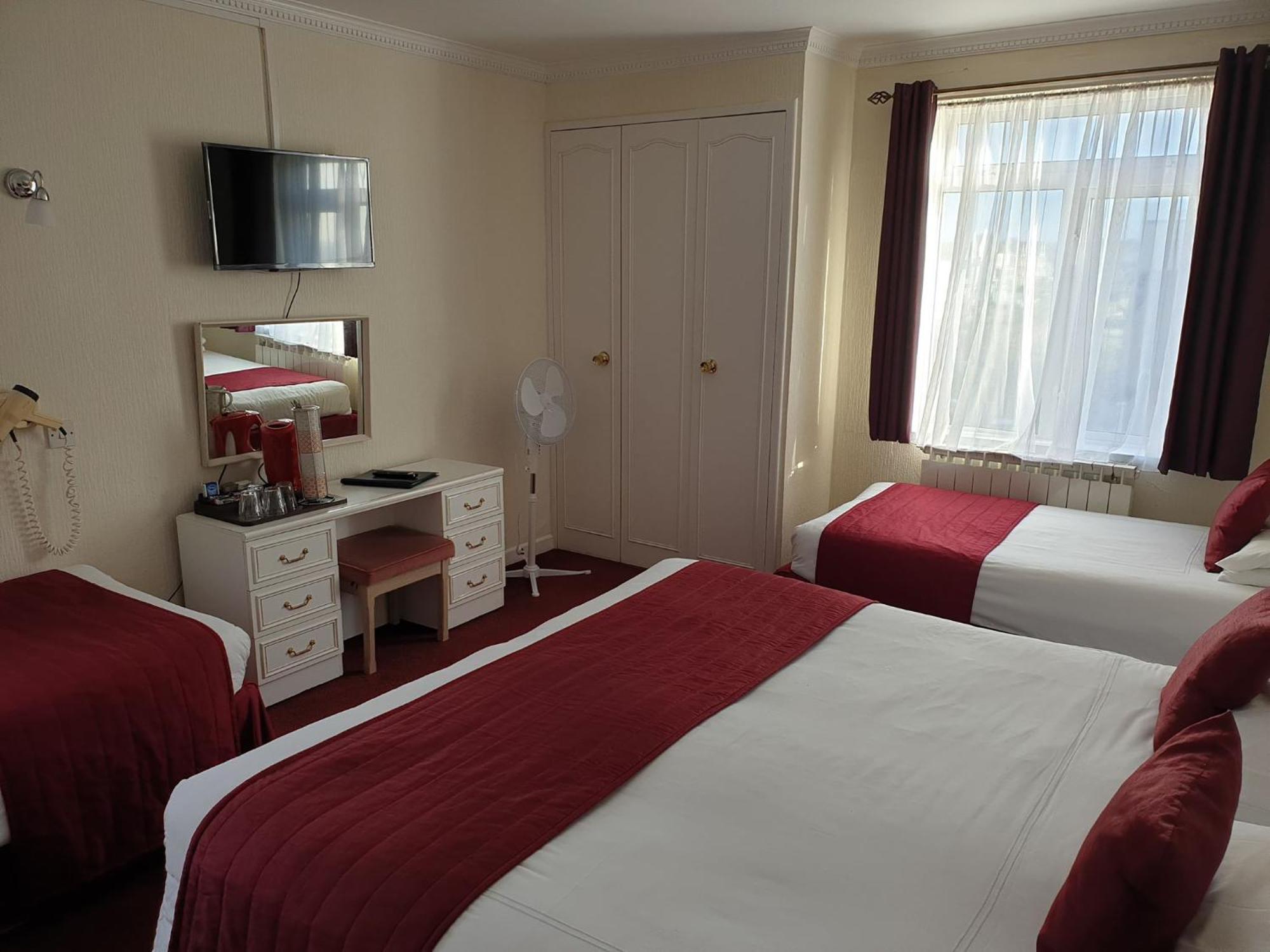 Marina Metro Hotel Saint Helier ห้อง รูปภาพ